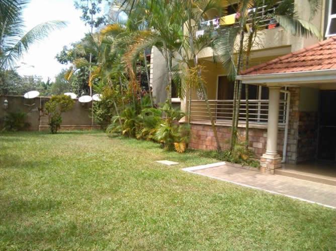Three Bedroom Apartments